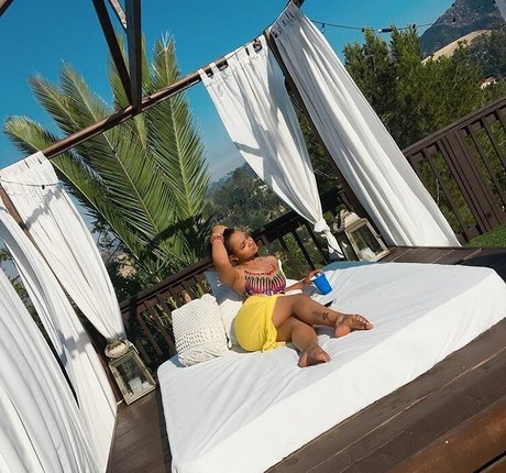 Kyla Pratt star nudes gallery