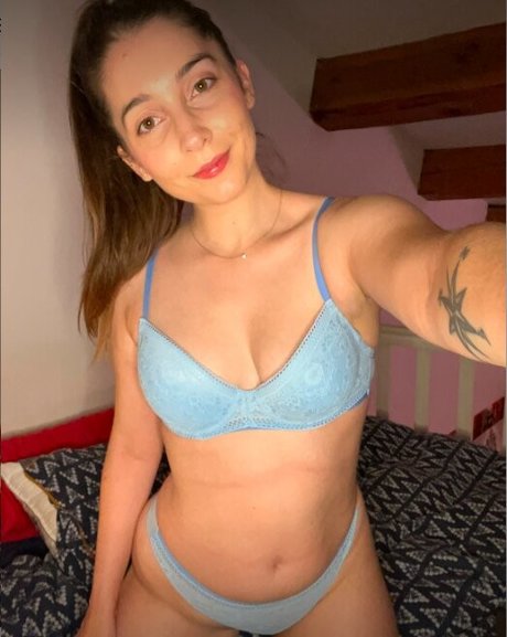 Luna Sunfire free model photo