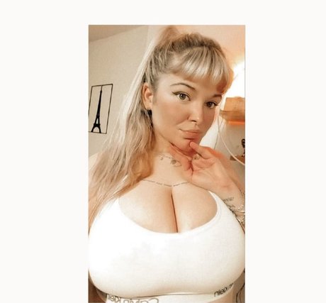 clemenbujazha perfect pornstar gallery