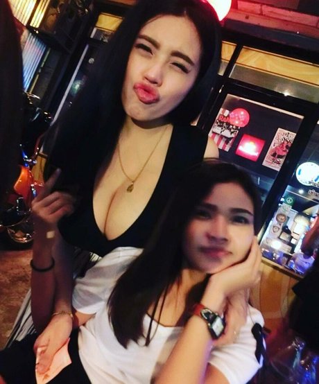 Aungsumalyn sex model image