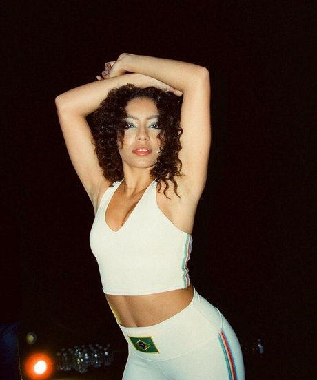 Any Gabrielly beautiful actress img