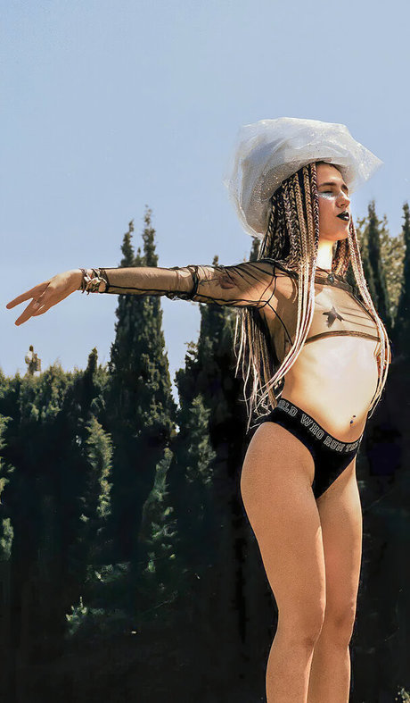 Aysegul Akyuz nudes actress image