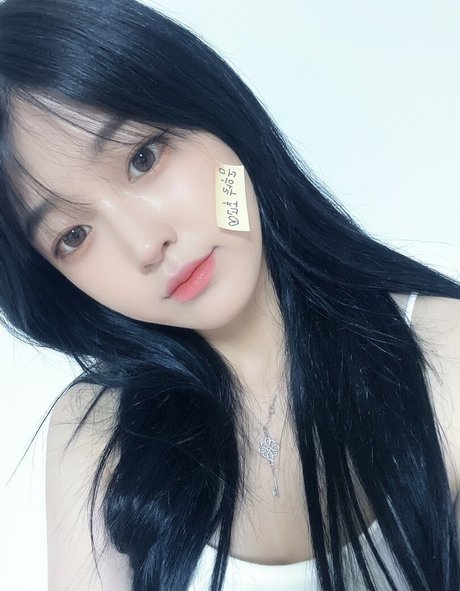 Moonwol0614 model beautiful photo