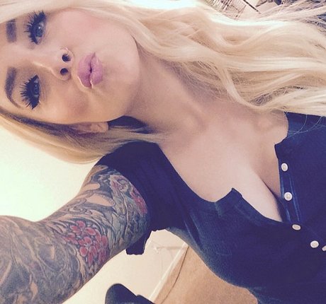 SJ Valenz exclusive star photos