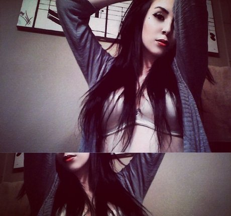 SJ Valenz free pornstar img