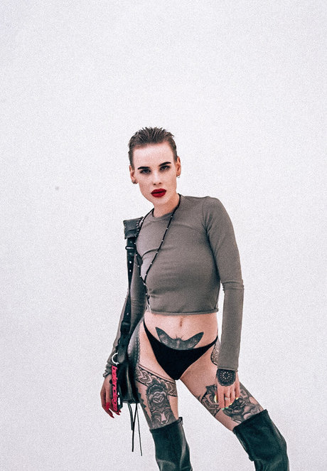 Tory Inve star adult picture