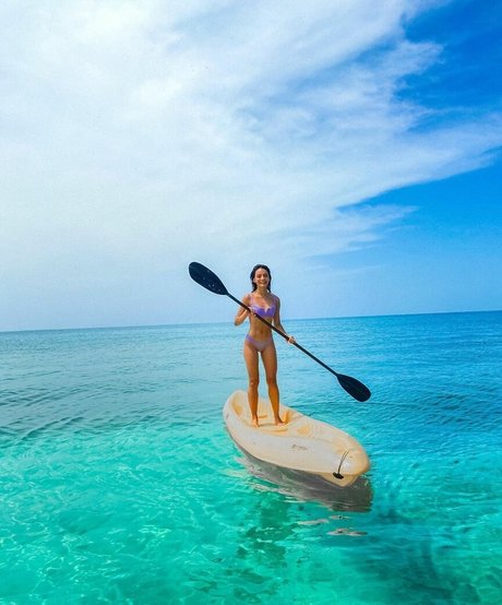 Maria Jose Vargas porn model archive