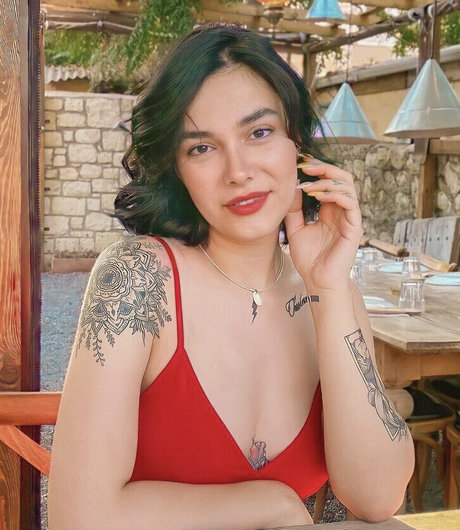 Aslhan Onur exclusive pornstar image