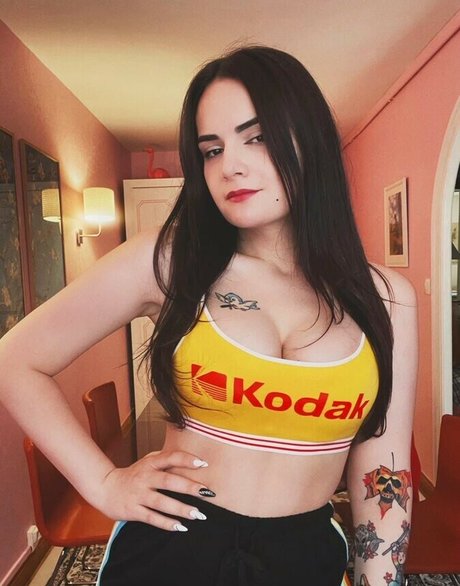 Laura Badler star high quality img