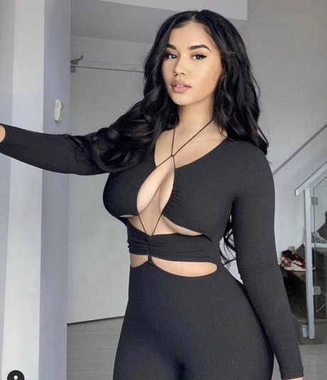 BabySpice pretty star pic