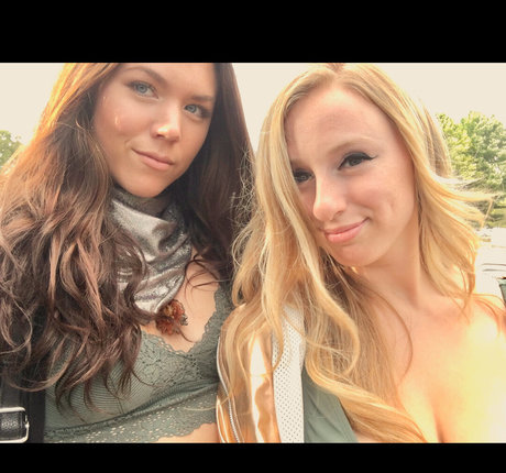 Yillian pornstar erotic archive