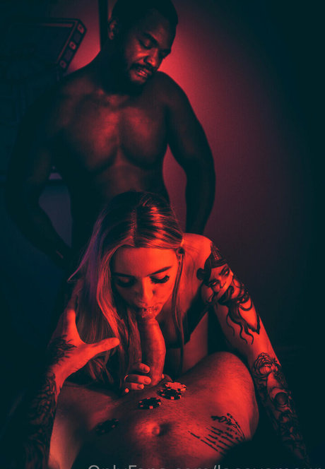 Lacey Amour star art img