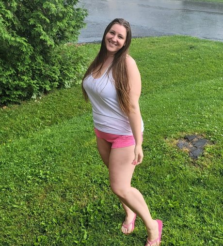 Caityy Cakesss art actress img