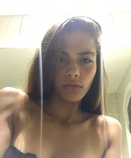 Redtubeca nudes model images