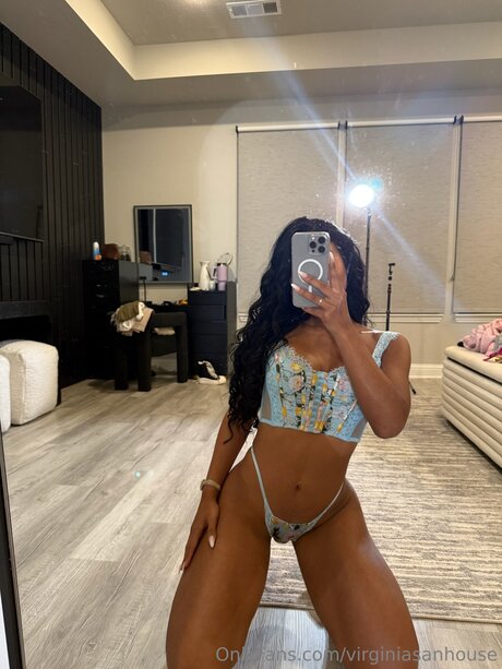 FitBabeXOXO star hd photo