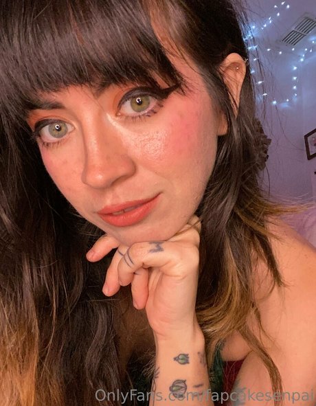 Fapcake Senpai exclusive model img