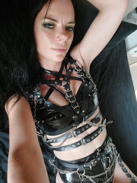 Lady Denight porn model pictures
