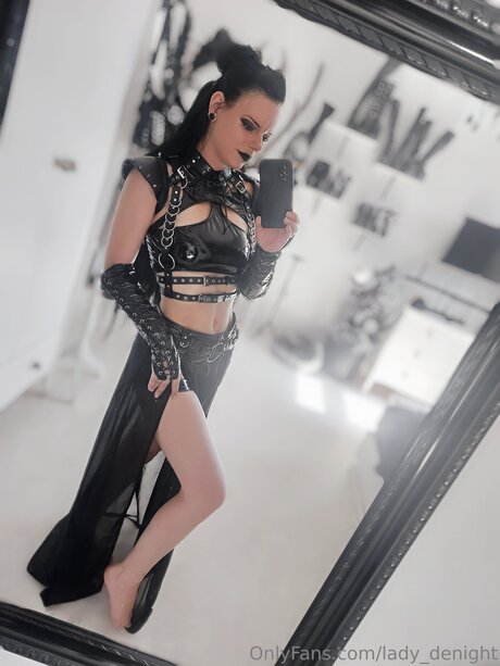 Lady Denight model best img