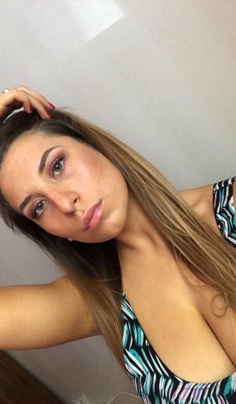 Bianca Novelli sexy star galleries