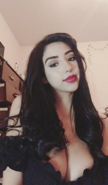 Alexandra Nicole star nude pictures