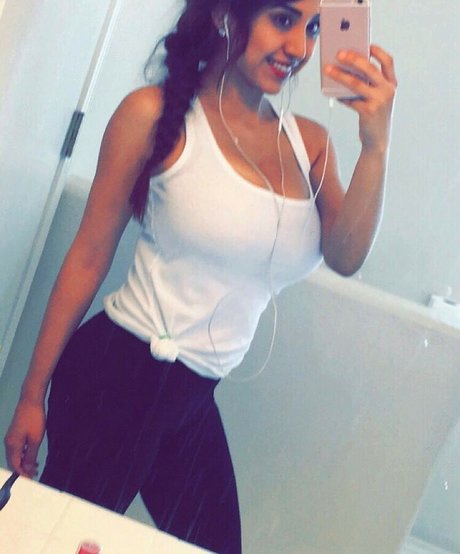 Alexandra Nicole best star pictures