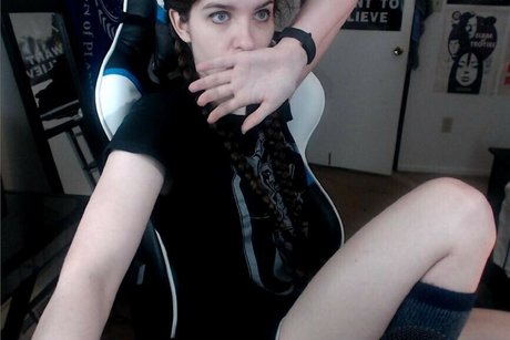 warmfreshpaint star porn picture