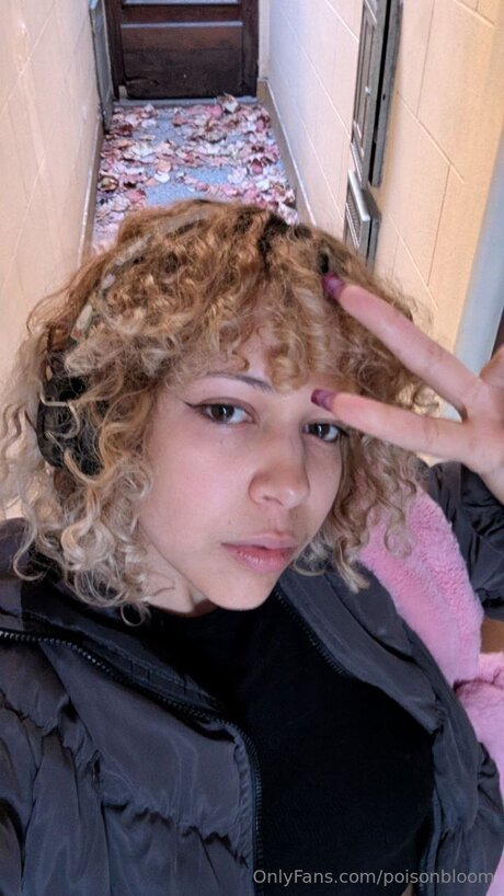 poisonbloom art model images