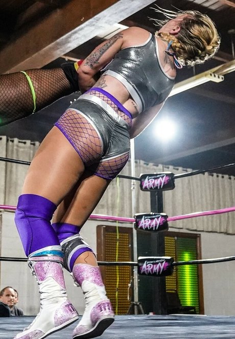 AEW Laynie Luck pornstar beautiful image