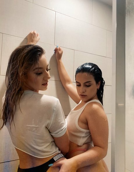 Claudia Castro perfect star images