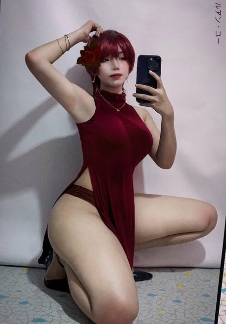 Ruan YU hot actress pic