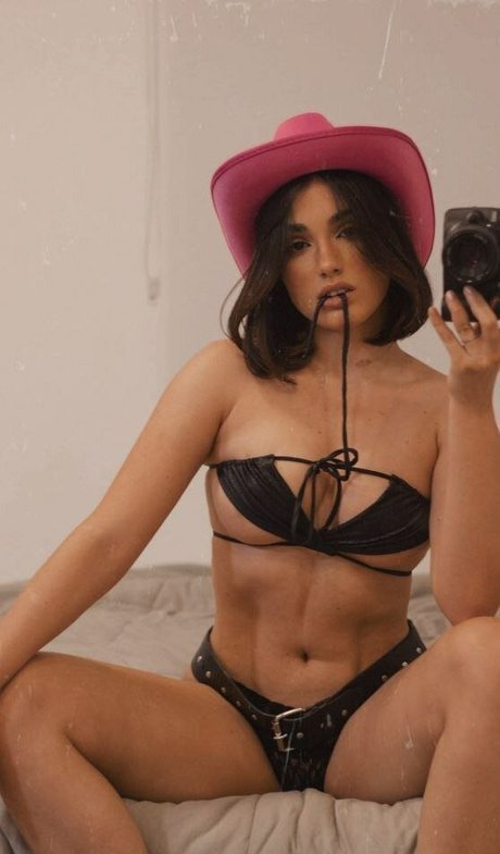 Marimax pornstar exclusive image