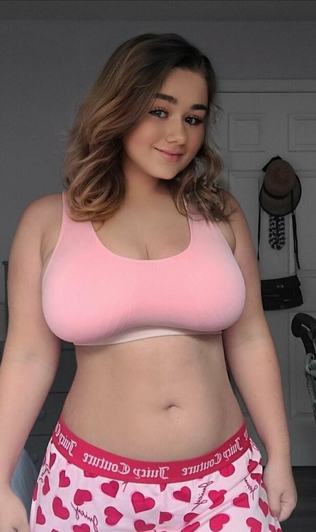 Lillie Mae naked star gallery