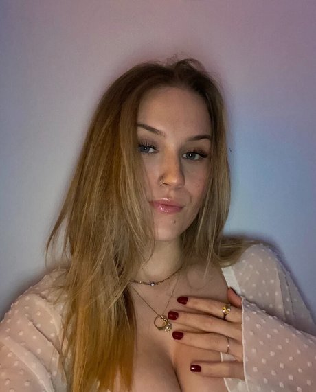 Madisun Sullivan porn star image