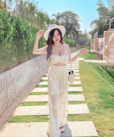 cheerleader nude onlyfans beautiful picture