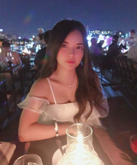 Wanvisa Yodprasart model top pic