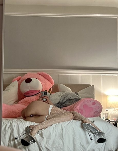 Lexi Bunny hd star photo