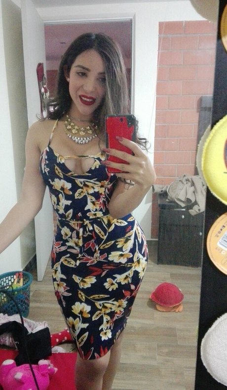 Bella De La Fuente high quality pornstar photos