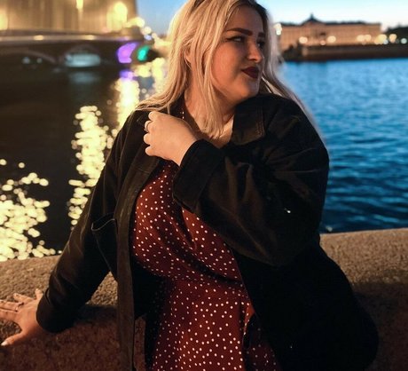 mirror selfie onlyfans hd pictures