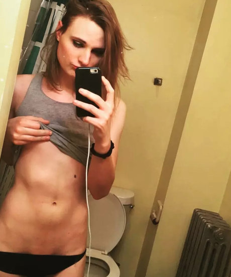 Ava Shade sexy model photo