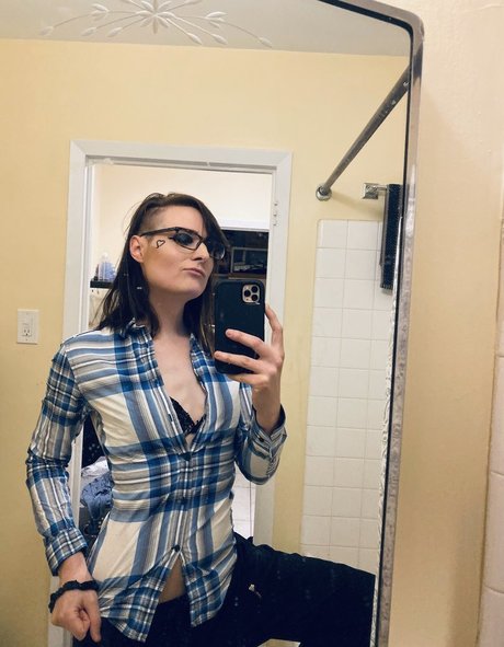 Ava Shade pornstar perfect image