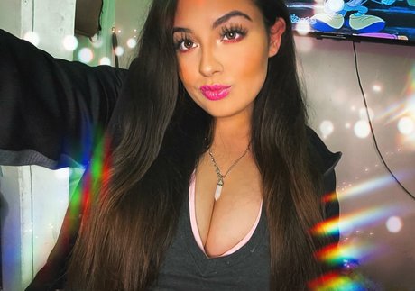 Esmeralda Quintero naked model pics