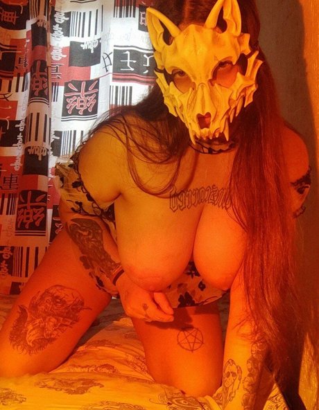 Lara Lepvs nudes actress pic