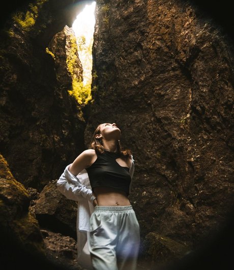 Diana Elias art star gallery