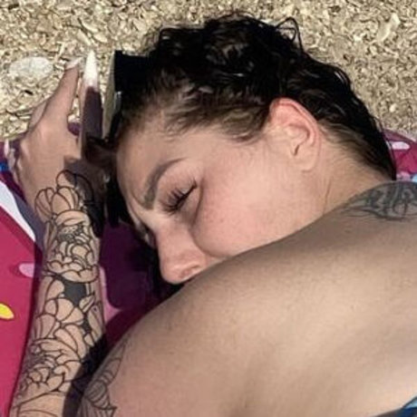 Maddison Black star top archive