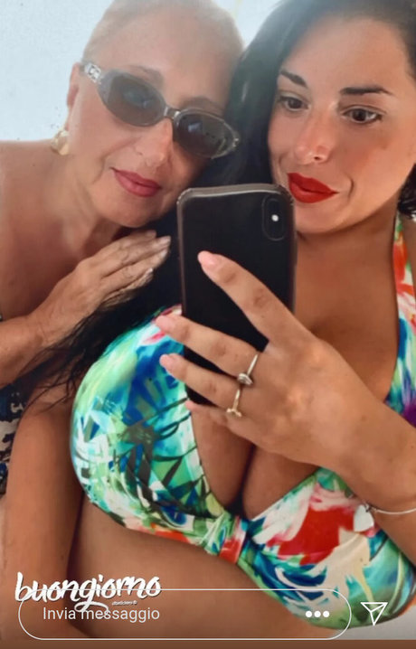 Valeria Vela sexy star gallery