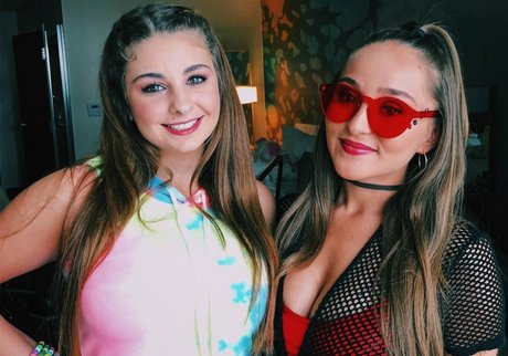 shemale onlyfans erotic picture