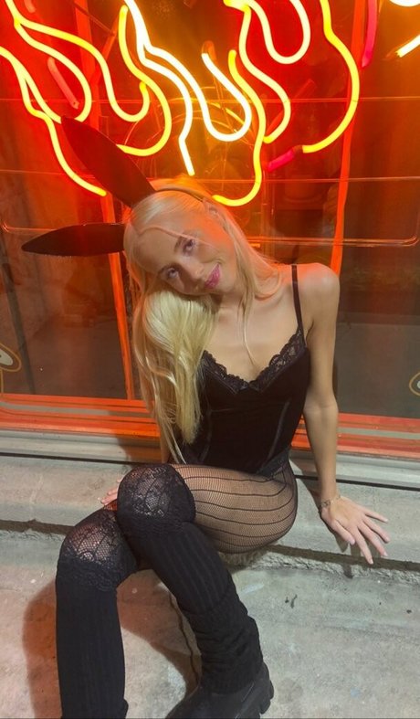 Haleyandersn erotic pornstar img