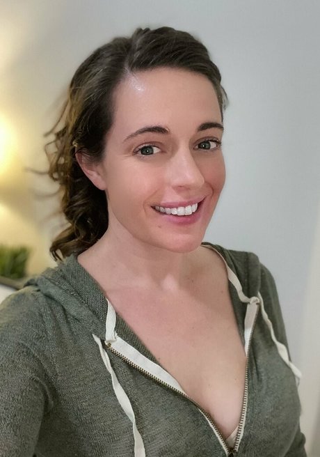 Stellavonn model nudes images