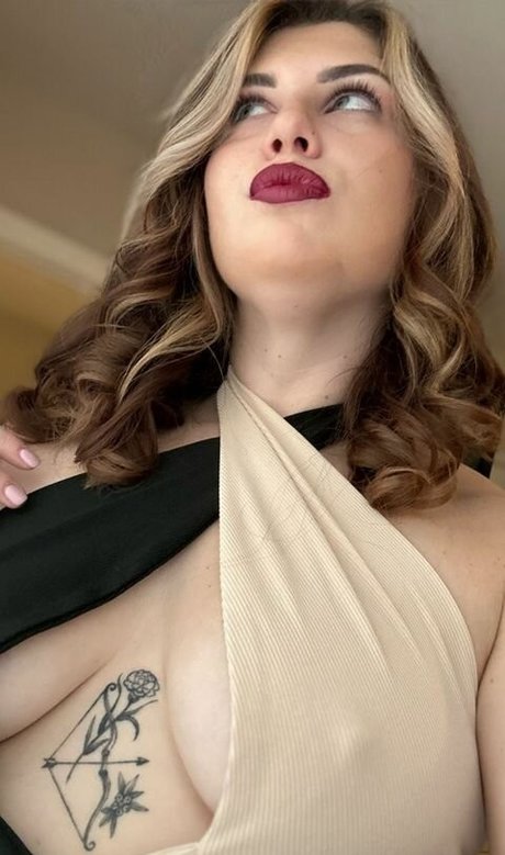 bekahbutinonly hot star image