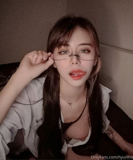 HyunIris star erotic images